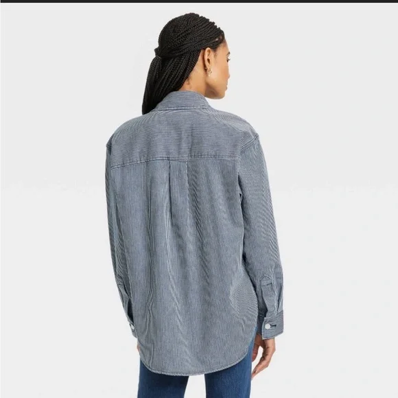 NWT Universal Thread Striped Denim Blue Shacket - Oversized Fit and Long Sleeves - Picture 2 of 7